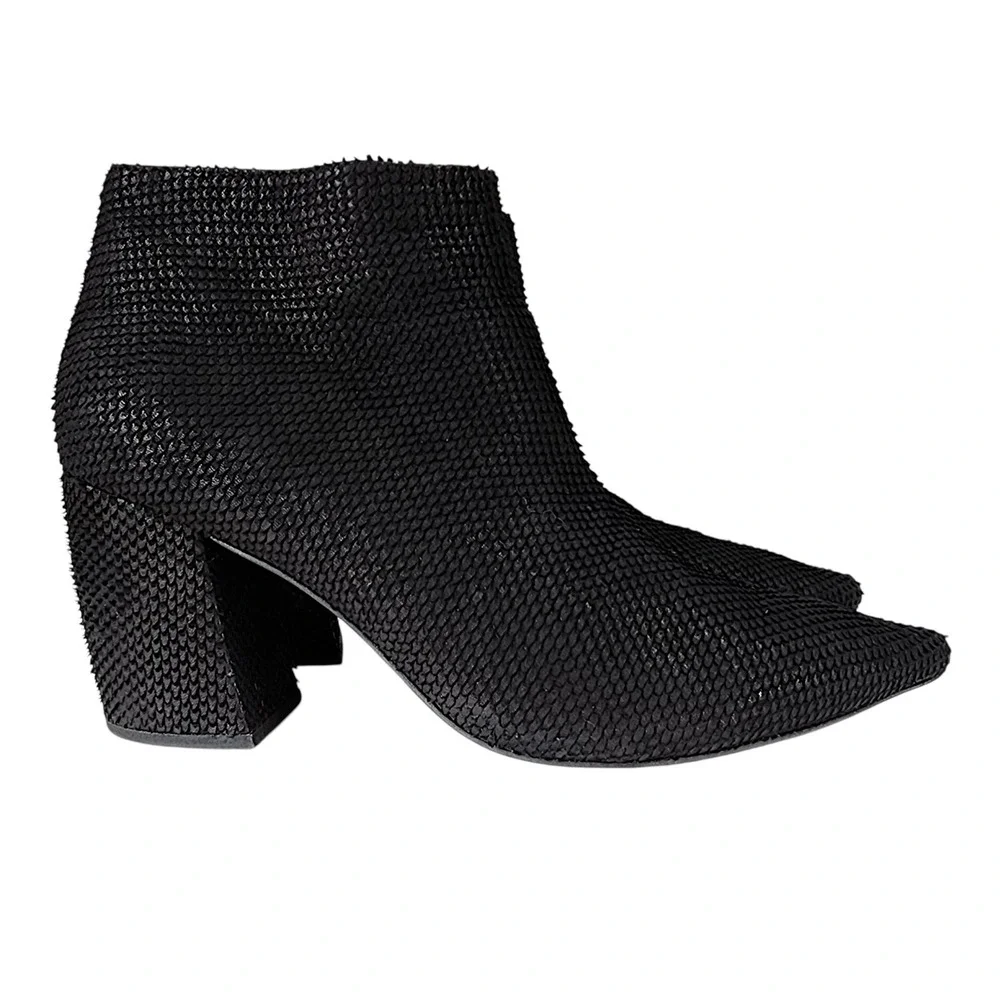 Jeffrey Campbell Ankle Boot sz 9 Women Total Scales Fringe Black Leather Pointed